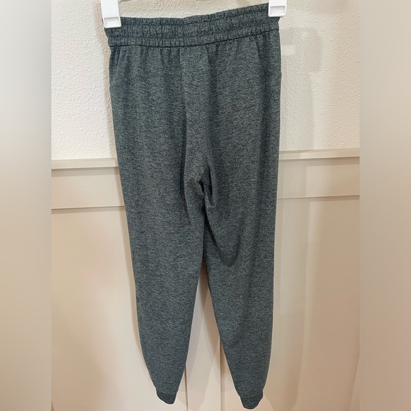 Lululemon Women’s Soft Jersey Classic Fit Mid Rise Green Jogger Size 0 - Picture 7 of 11